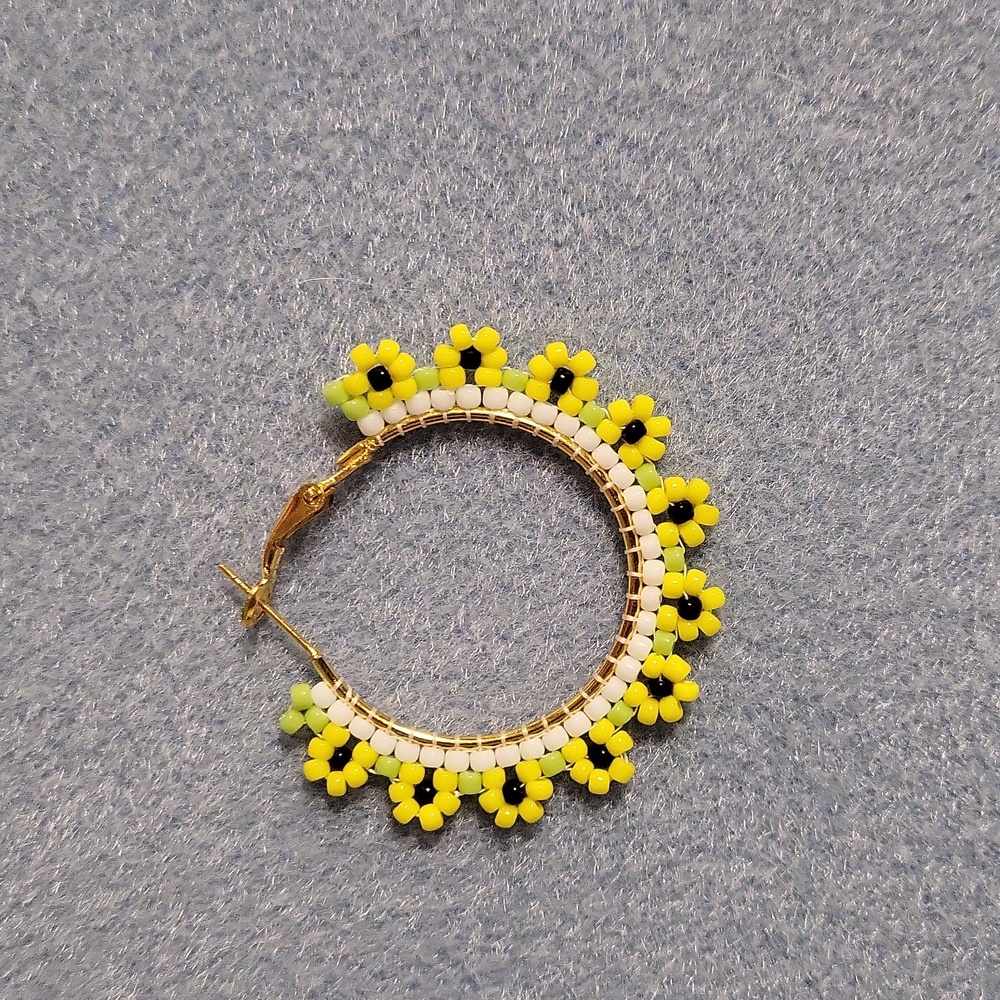 Handmade Floral beaded Earrings – Yellow, Green, and White. - Picture 2 of 2